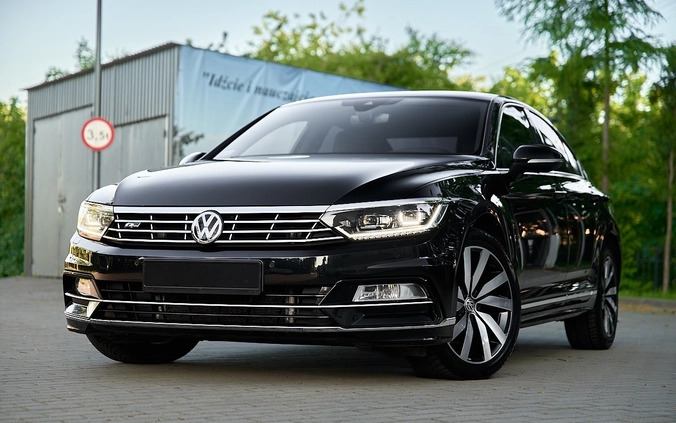 Volkswagen Passat cena 79800 przebieg: 171400, rok produkcji 2019 z Suchowola małe 742